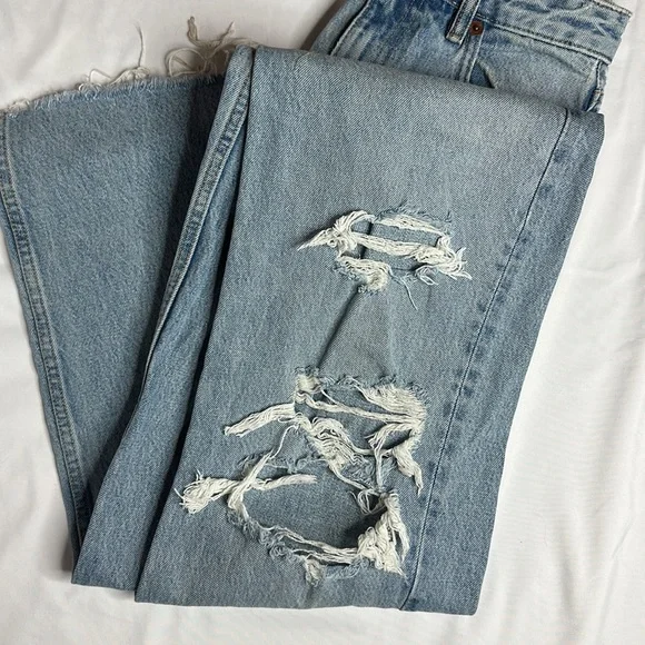 Like New Distressed Zara Hi-Rise, Wide Leg Denim XL Length! - Picture 2 of 6
